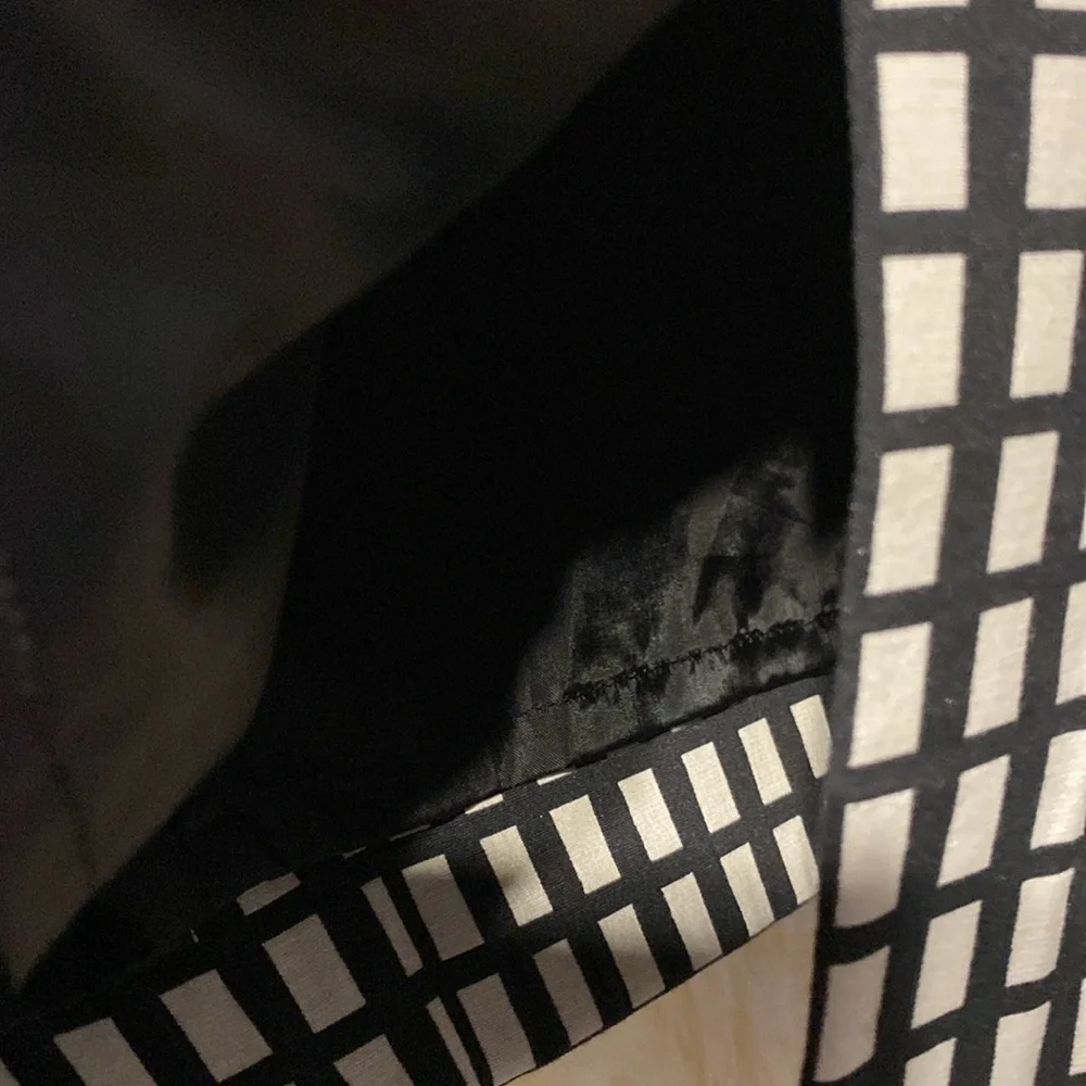 J Crew Black Women’s Black/White Checkered Pencil Skirt. Size 2 - Picture 4 of 7